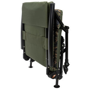Obrázek 9 k Křeslo BAT-Tackle Camou Chair mit Seitentisch