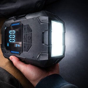 Obrázok 4 k Multifunkčný vzduchový kompresor STARKBOAT s LCD dispejom