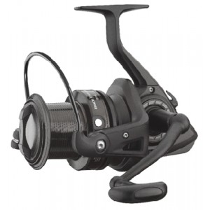 Naviják DAIWA Black Widow