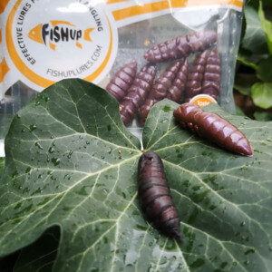 Obrázek 2 k Dipovaná umělá nástraha FishUp Pupa 3 cm, 10 ks, White / Hot Chartreuse